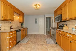 37 Two Stone Dr, Wethersfield, CT 06109 - Photo 8