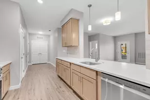 104 Episcopal Rd, Berlin, CT 06037 - Photo 14