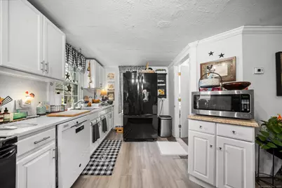 9 Tunxis Place, Simsbury, CT 06081 - Photo 24