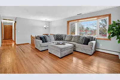 10 Oxcart Drive, Windsor, CT 06095 - Photo 6