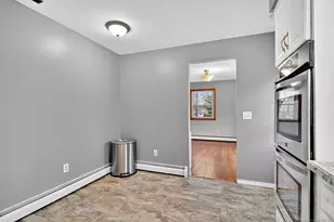 10 Oxcart Dr, Windsor, CT 06095 - Photo 16