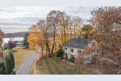 8 Lakeview Road, Brookfield, CT 06804 - Photo 1