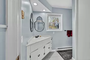 8 Lakeview Rd, Brookfield, CT 06804 - Photo 16