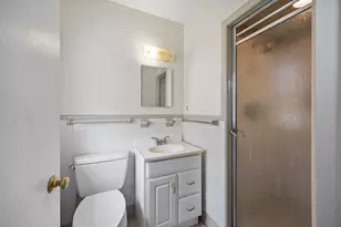 40 Macarthur Dr, Hamden, CT 06518 - Photo 18