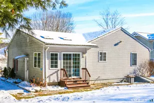 22 Pheasant Hill Dr, Enfield, CT 06082 - Photo 4