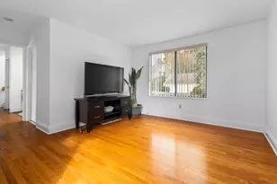 626 W Lyon Farm Dr, Greenwich, CT 06831 - Photo 14