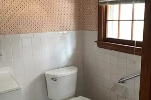 381 Chamberlain Hwy, Berlin, CT 06037 - Photo 20