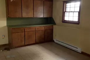 381 Chamberlain Hwy, Berlin, CT 06037 - Photo 28