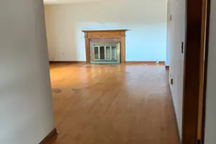 381 Chamberlain Hwy, Berlin, CT 06037 - Photo 8