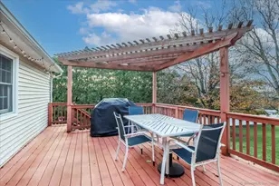 33 Green Pasture Rd, Bethel, CT 06801 - Photo 28