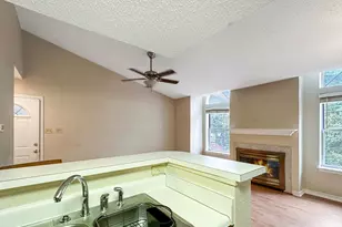 31 High St, East Hartford, CT 06118 - Photo 6