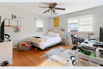 932 Thorme Street, Bridgeport, CT 06606 - Photo 18