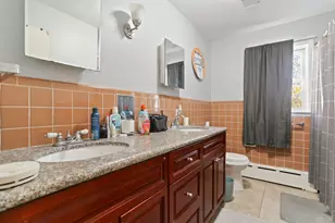 932 Thorme St, Bridgeport, CT 06606 - Photo 16