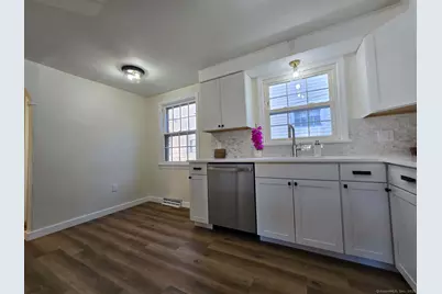 29 Courtland Avenue, Waterbury, CT 06705 - Photo 6