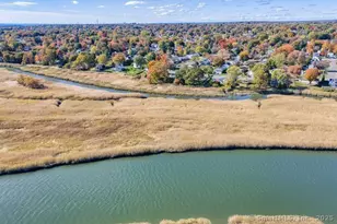 86 Bridgeview Pl, Stratford, CT 06614 - Photo 14