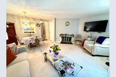 43 Brockton Court #43, Beacon Falls, CT 06403 - Photo 6