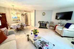 43 Brockton Ct, Beacon Falls, CT 06403 - Photo 6