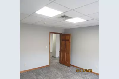 985 Farmington Avenue, Bristol, CT 06010 - Photo 8