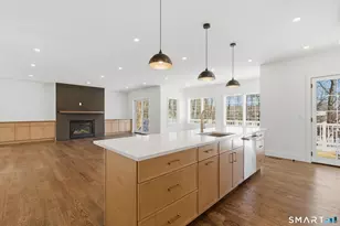 511 Den Rd, Stamford, CT 06903 - Photo 6