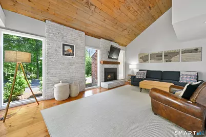 32 Spring Water Lane, New Canaan, CT 06840 - Photo 20