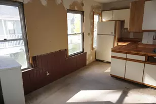 327 Orange St, Springfield, MA 01014 - Photo 28