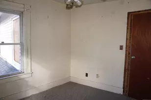 327 Orange St, Springfield, MA 01014 - Photo 16