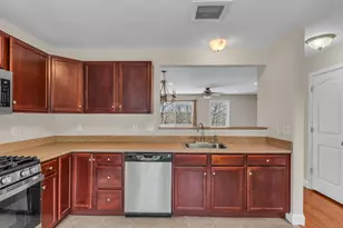 15 Freedom Way, East Lyme, CT 06357 - Photo 6