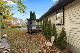 135 Williamson Dr, Waterbury, CT 06710 - Photo 4