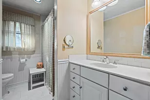 135 Williamson Dr, Waterbury, CT 06710 - Photo 34