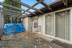 135 Williamson Dr, Waterbury, CT 06710 - Photo 8