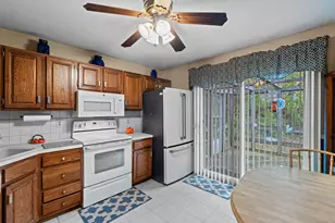 135 Williamson Dr, Waterbury, CT 06710 - Photo 20