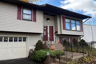 135 Williamson Dr, Waterbury, CT 06710 - Photo 2