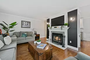 253 Mayfield Dr, Trumbull, CT 06611 - Photo 14