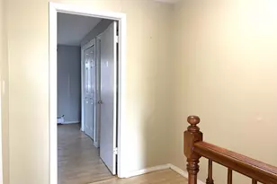 31 Locust Cir, Rocky Hill, CT 06067 - Photo 8