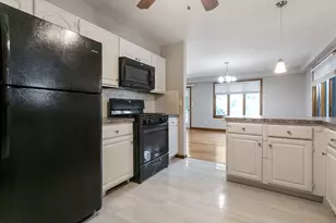 142 Chatham Terrace, Bridgeport, CT 06606 - Photo 4