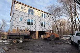 17 Staples St, Danbury, CT 06810 - Photo 1