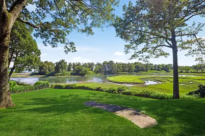 11 Beachside Common, Westport, CT 06880 - Photo 4