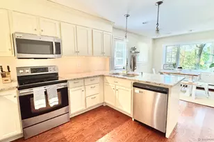 357 Harvester Rd, Fairfield, CT 06825 - Photo 8