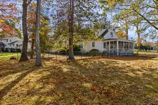 31 Pawson Rd, Branford, CT 06405 - Photo 12