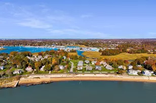 31 Pawson Rd, Branford, CT 06405 - Photo 4