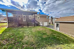 124 Plainfield Dr, Watertown, CT 06779 - Photo 4