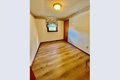 124 Plainfield Drive, Watertown, CT 06779 - Photo 12