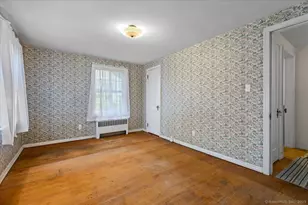 19 Armory St, Hamden, CT 06517 - Photo 18