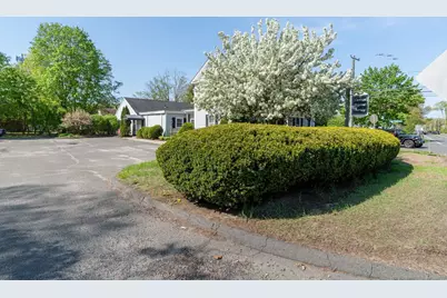 141 Dowd Avenue, Canton, CT 06019 - Photo 2