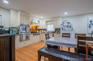 318 Congress Ave, Waterbury, CT 06708 - Photo 6