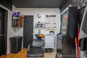 318 Congress Ave, Waterbury, CT 06708 - Photo 16