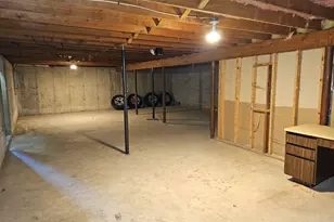 109 Seymour St, Bristol, CT 06010 - Photo 30