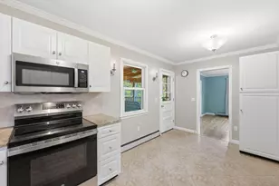 102 Lucas Park Rd, Norwich, CT 06360 - Photo 8