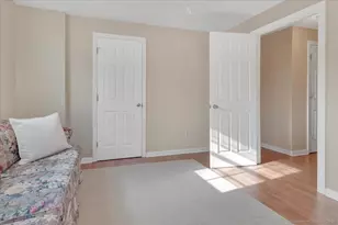 178 Oakland Ave, New Britain, CT 06053 - Photo 16