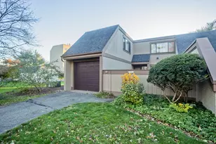 85 Viscount Dr, Milford, CT 06460 - Photo 2